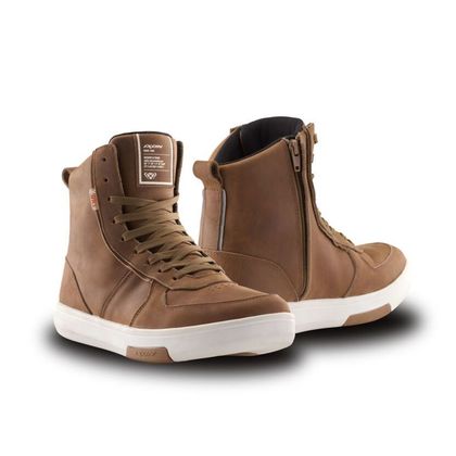 Baskets Ixon GHOST WATERPROOF - Marron / Marron