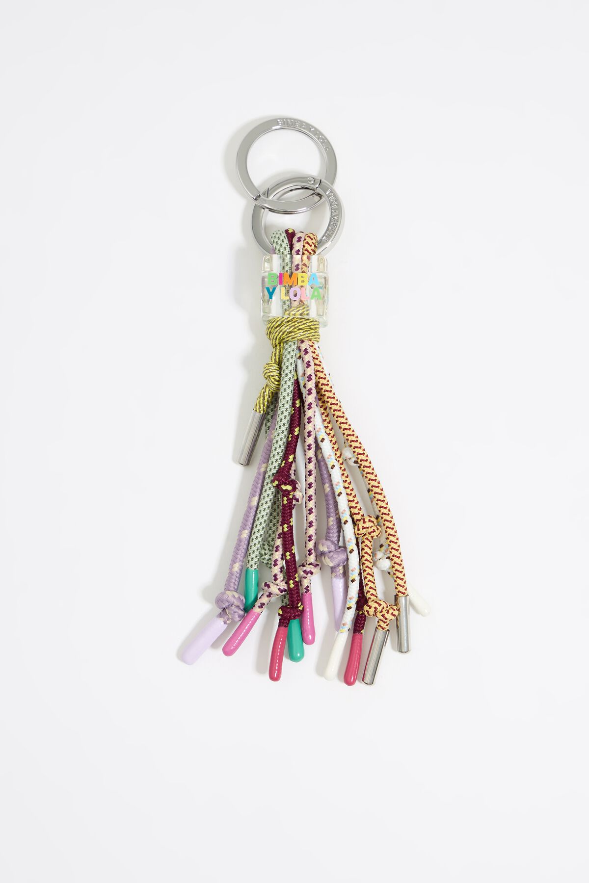 Chaveiro multicolorido com cordões