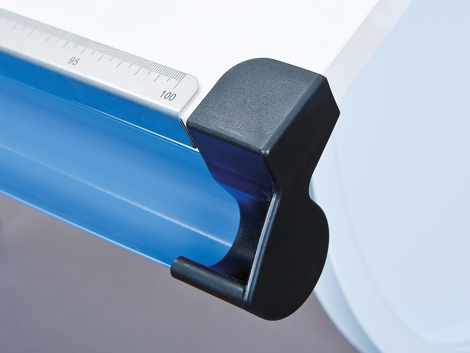 Schreibtisch MILO - weiß - höhenverstellbar - 3-in-1 - 110 cm