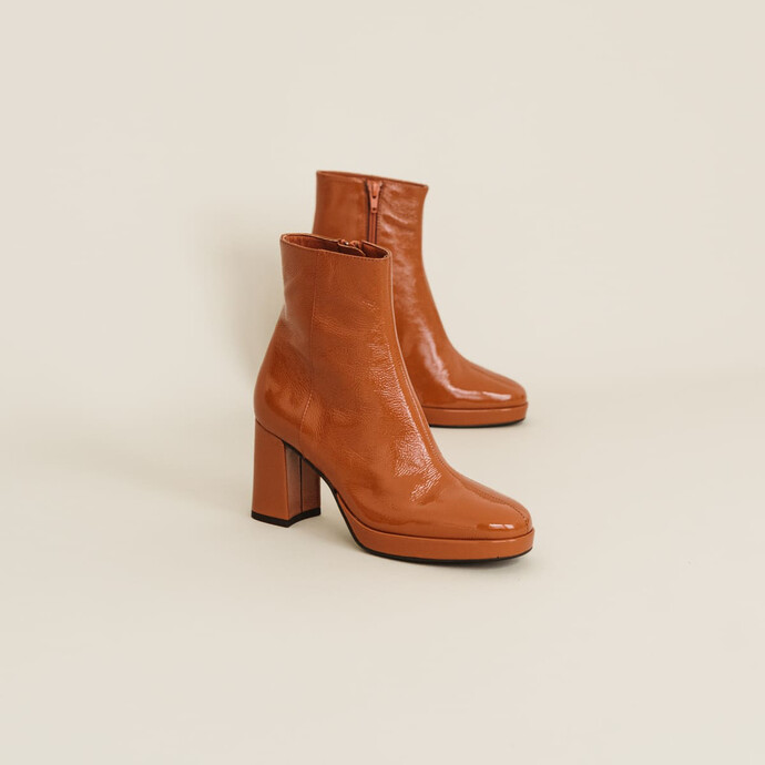 Bottines à talons  en cuir vernis orange
