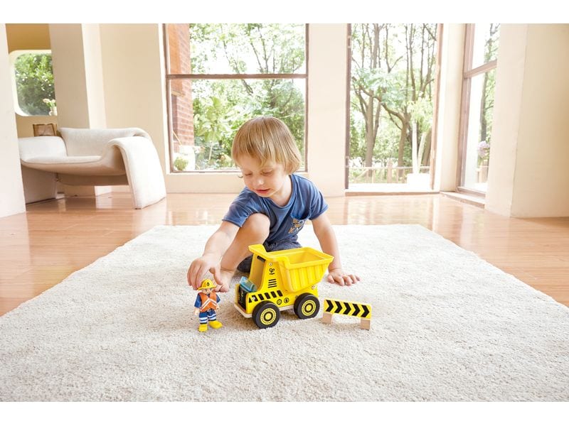 Hape Baustellenfahrzeug Kipplaster Kipplaster, der auf Baustellen viel Material anliefert und abtransportiert