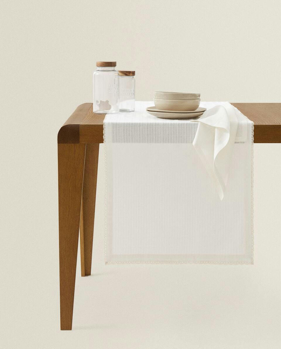 Caminho de mesa Jacquard