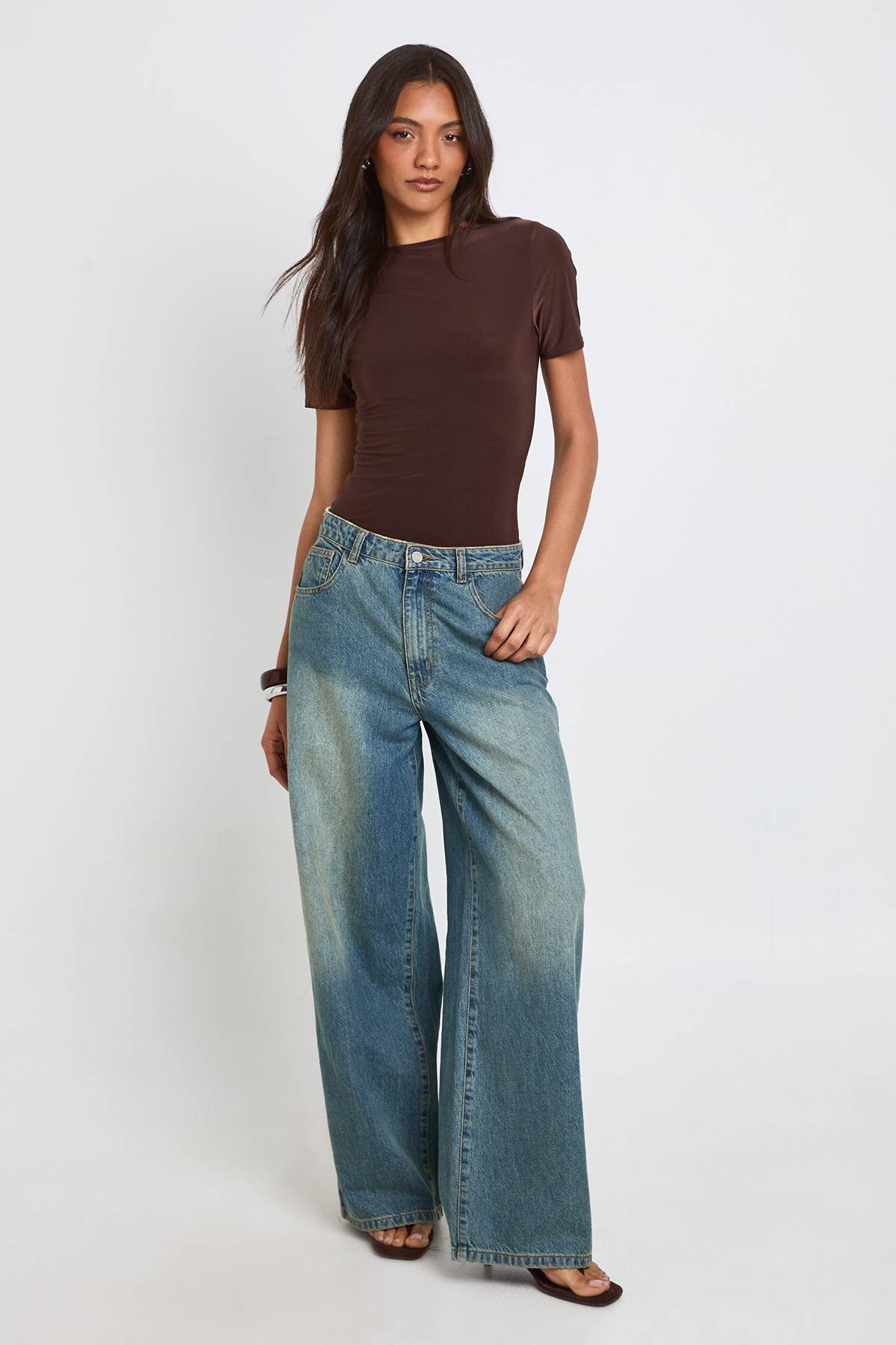 boohoo Body Grande Taille À Manches Courtes En Tissu Slinky Double Couche