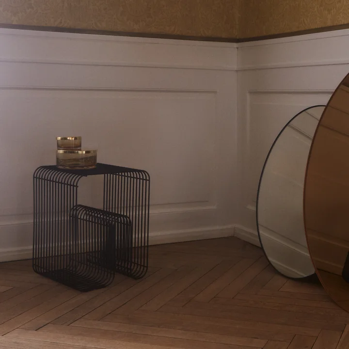 AYTM - Curva Hocker, amber