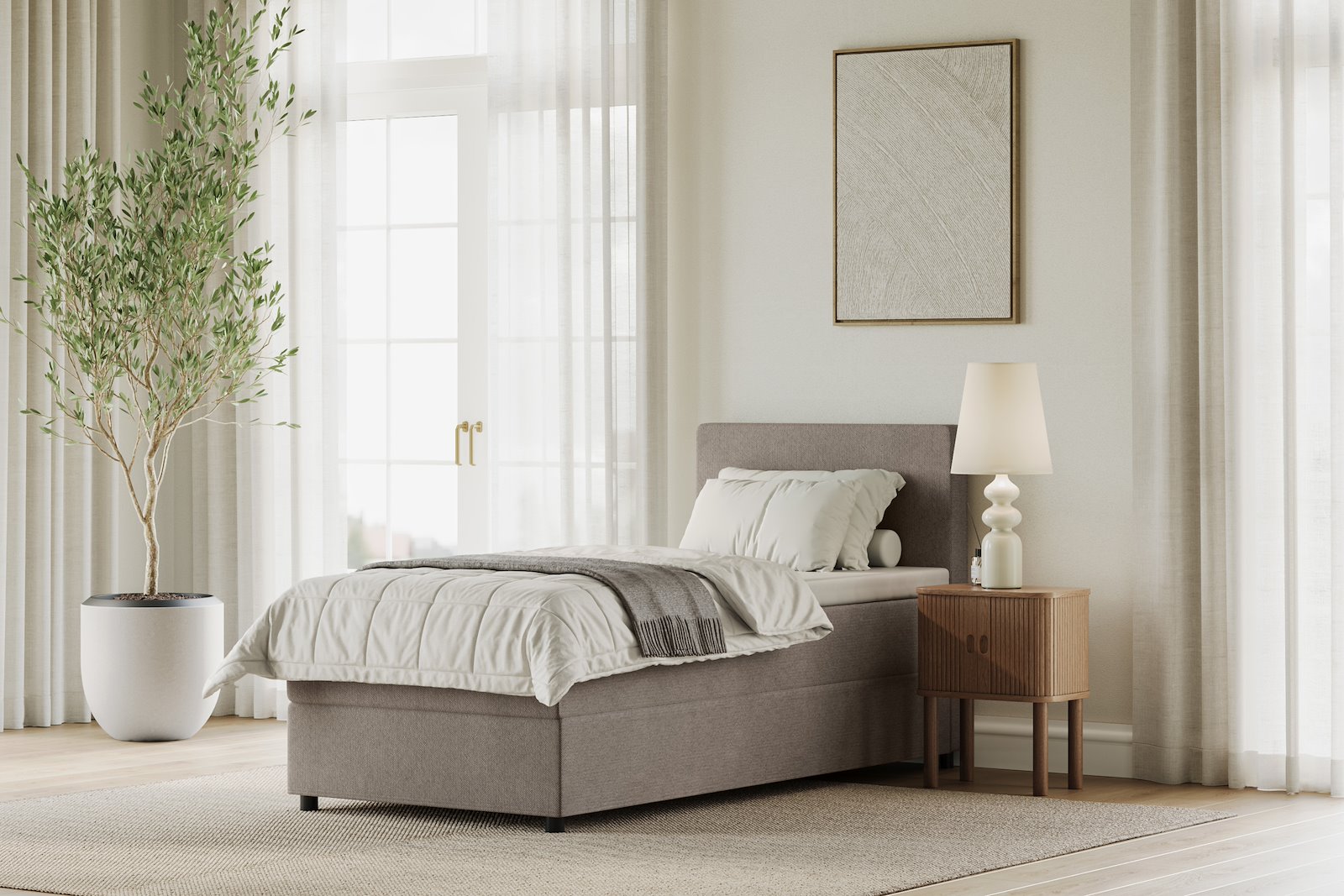 Premium 10 oppbevaringsseng 120x200 cm Magasinseng med oppbevaring, åpnes fra siden. I tekstil storm 09 beige, med medium fasthetsgrad og premium 10 overmadrass,sorte ben. Sengegavl selges separat.