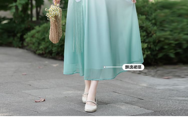 Fioridi - Hanfu-top met elleboogmouwen, geborduurde kikker en knopen / Midi-A-lijn rok met hoge taille en kwastjes