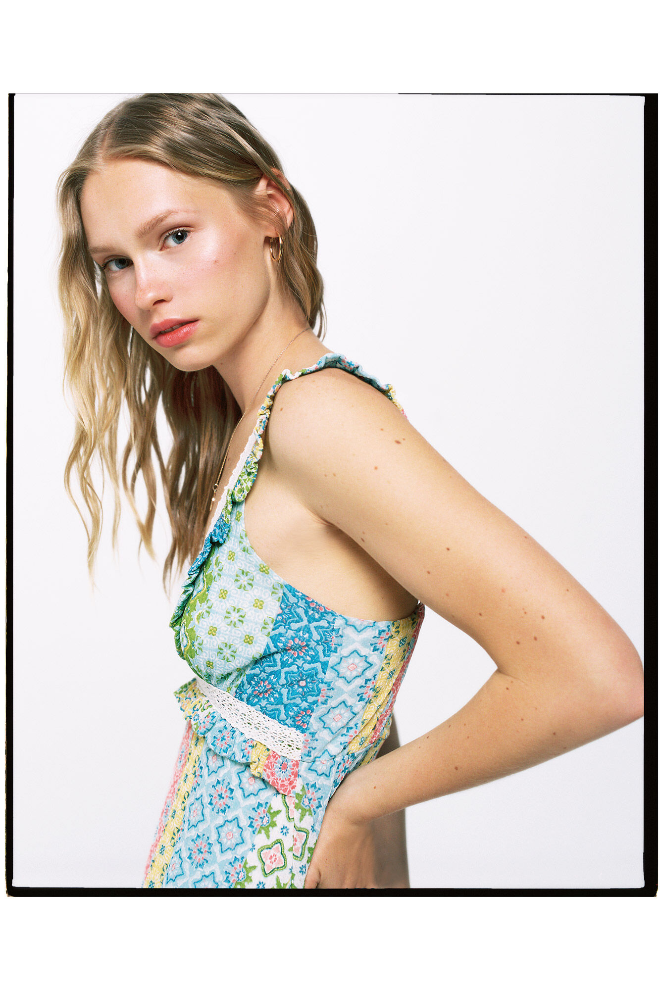Vestido midi de renda patchwork - turquesa