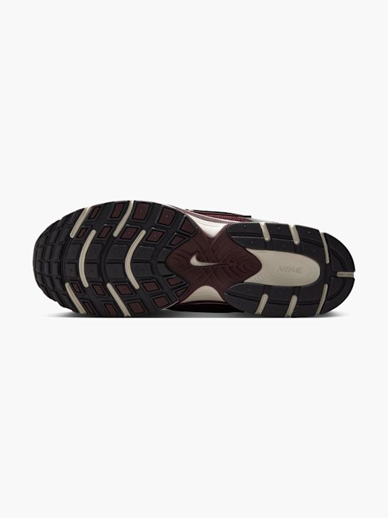 Nike V5 RNR Sneaker