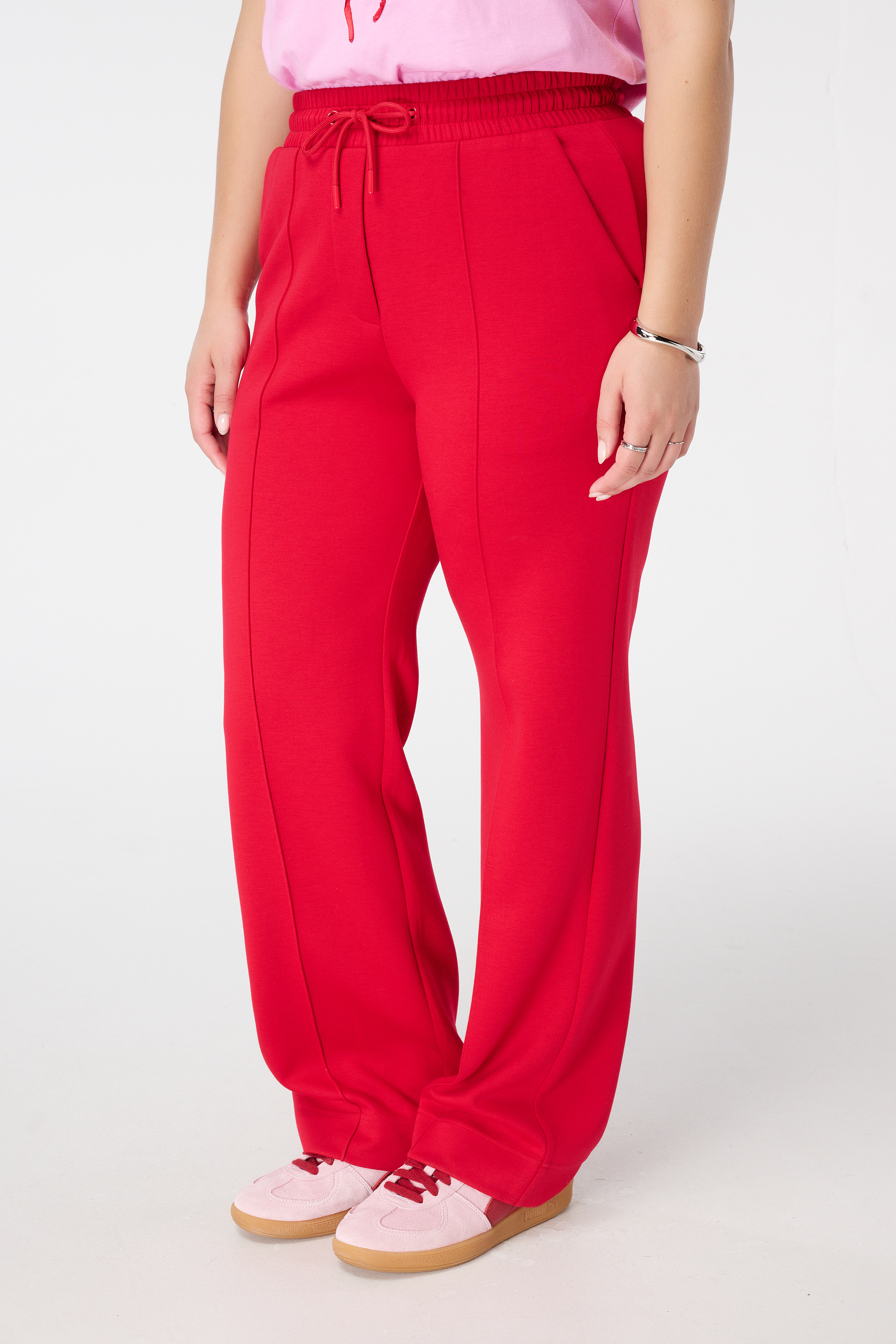 Broek met deelnaad Rood