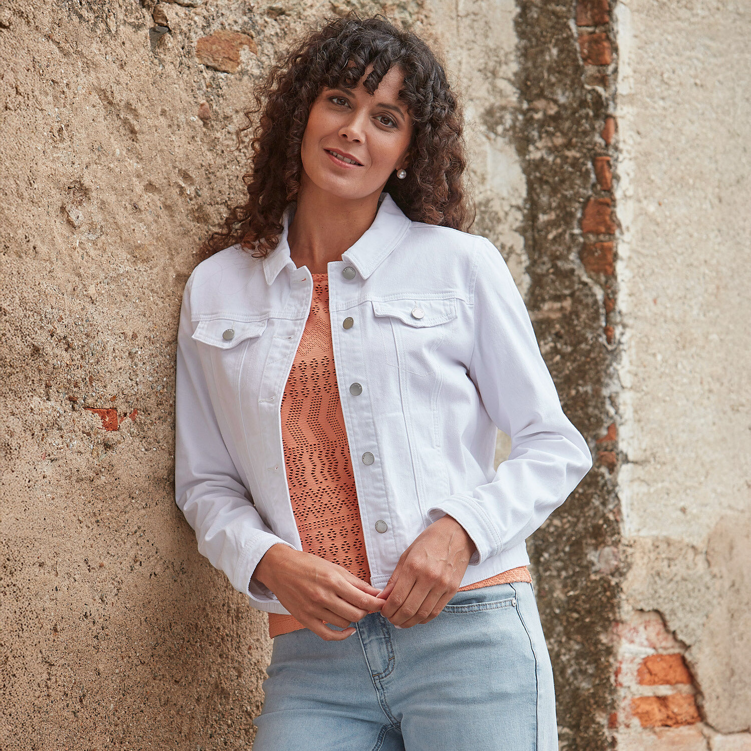 Leichte Jeansjacke in Sweat-Qualität.