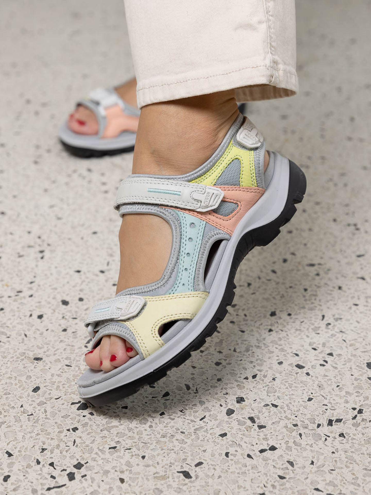 Offroad Flat Sandals