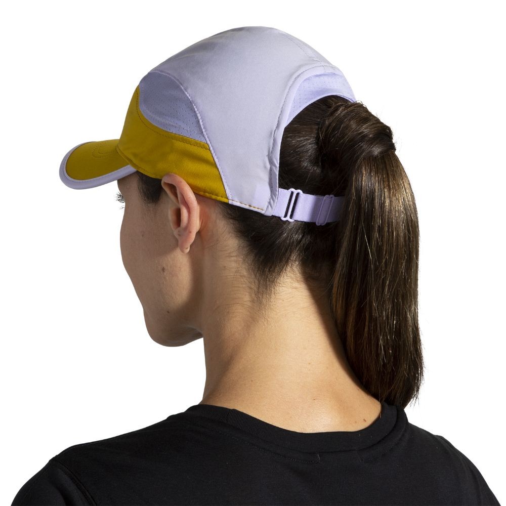 Boné Gorra Running Chaser Dourado Brooks
