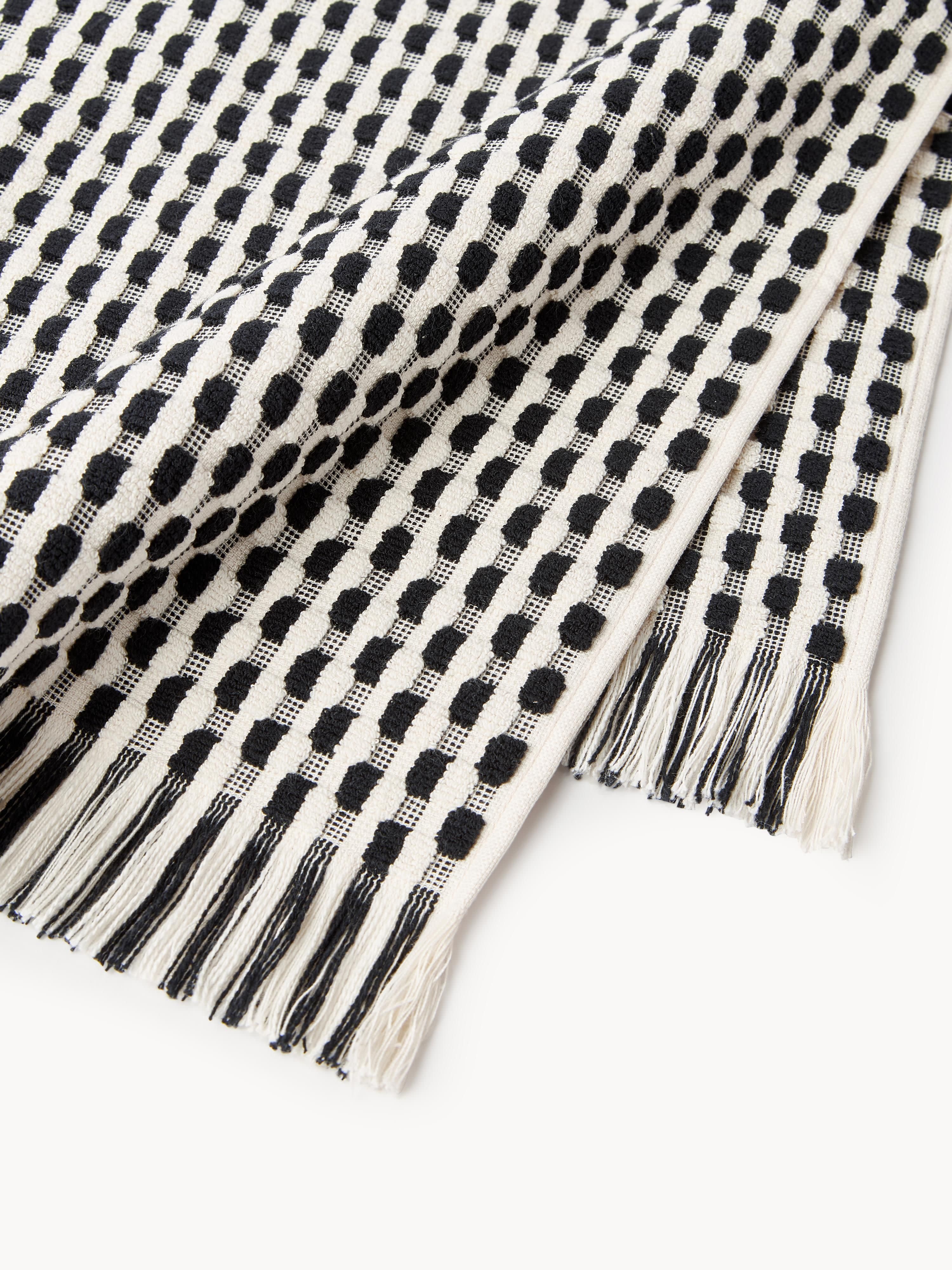 Handdoek Juniper met hoog-laag structuur, in verschillende formaten