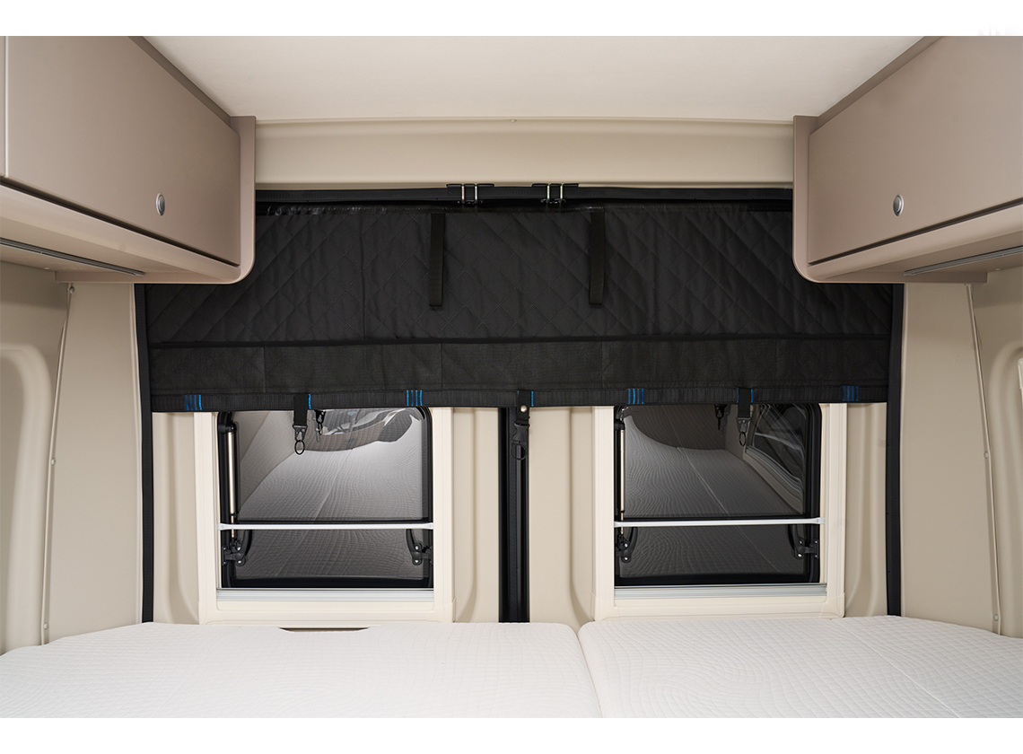 Hindermann Heck Unit Mercedes Sprinter 3 vanaf 2018 buscamper opbergvak - black