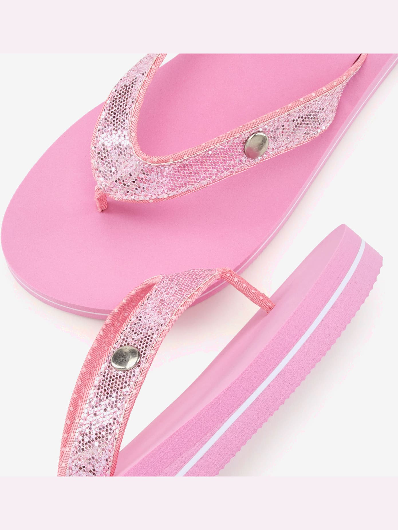 Tongs sandales flip-flop en matière imperméable