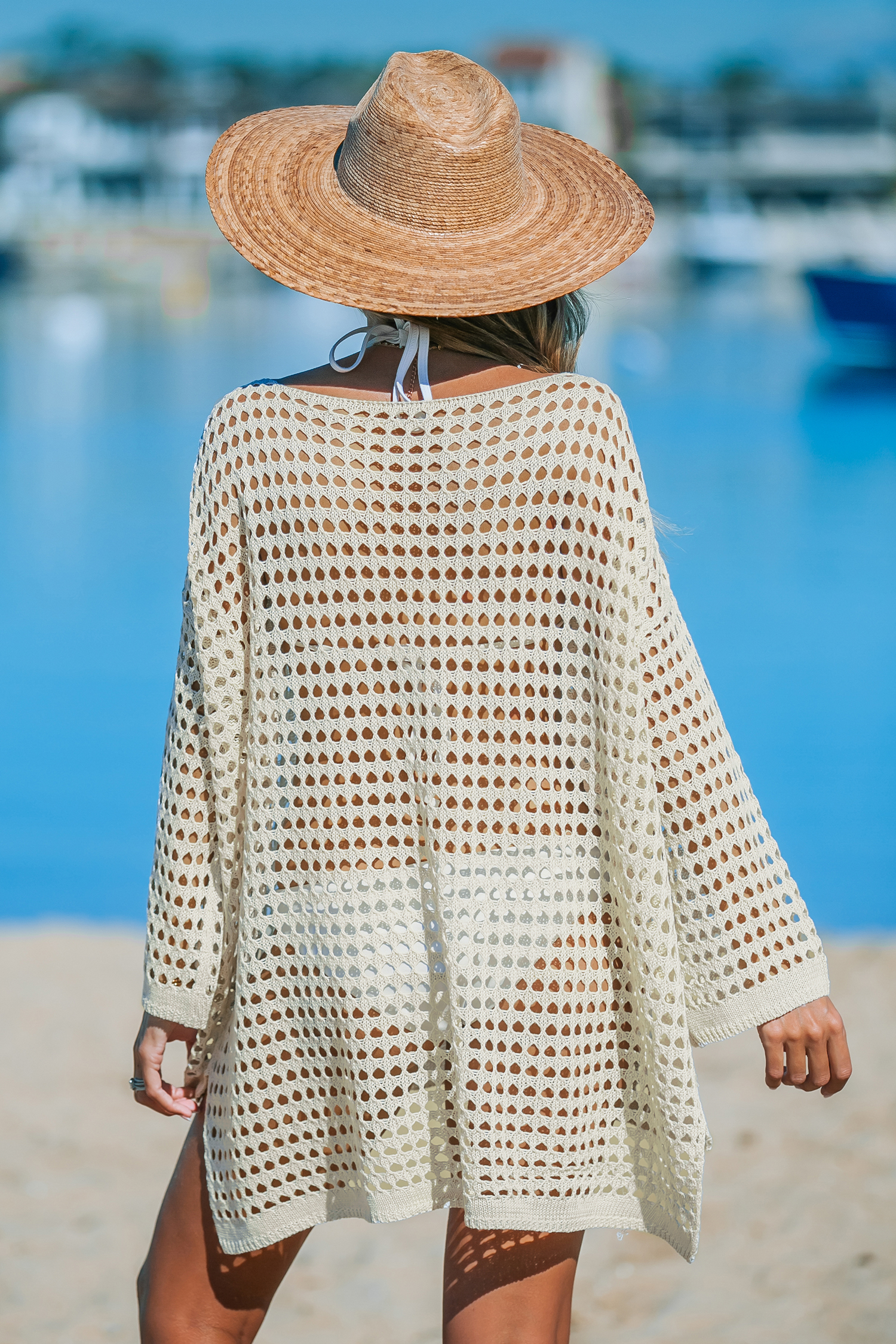 Haut cover up à col bateau en tricot ouvert
