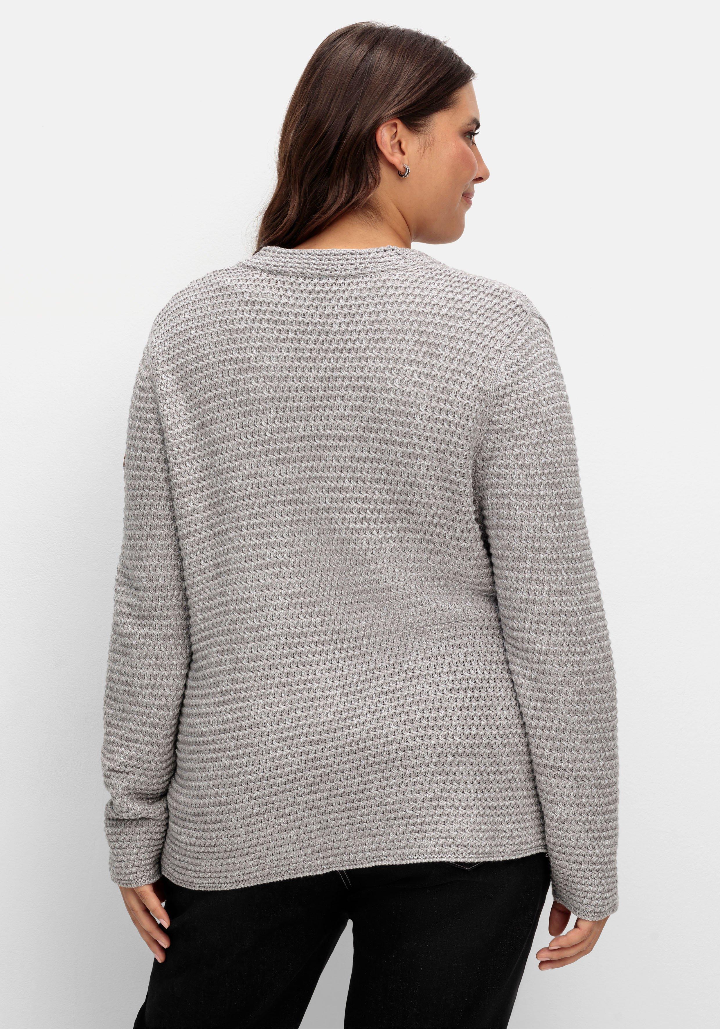 Grobstrickjacke mit Stehkragen und Taschen
