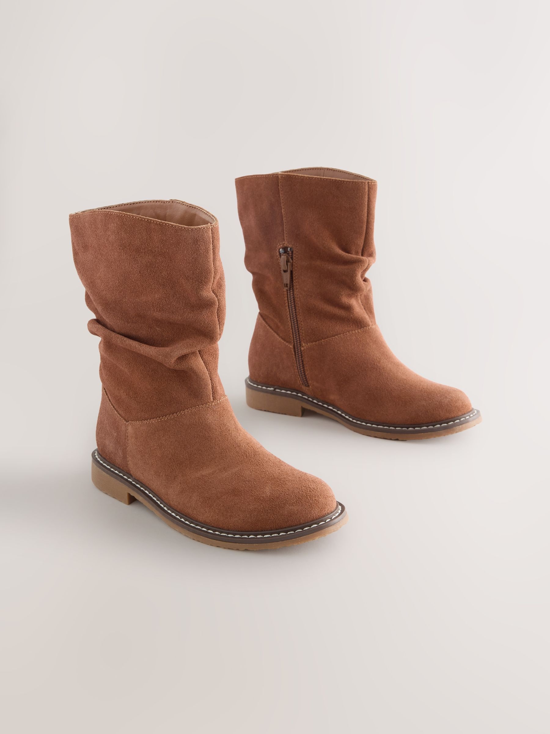 Lichtbruin - Suede Water Repellent Slouch Boots