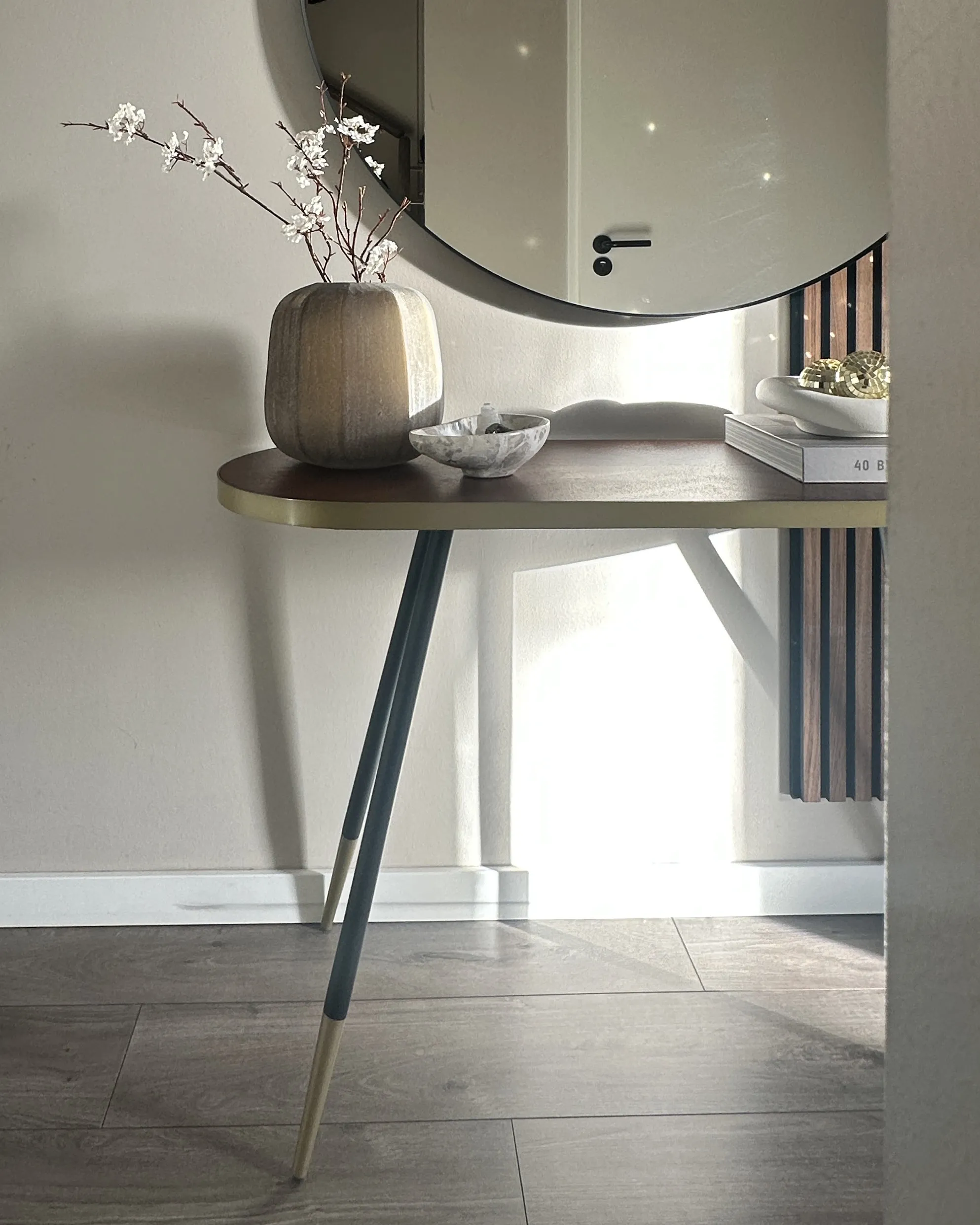 Sidetable RAMONA Donker essenhout