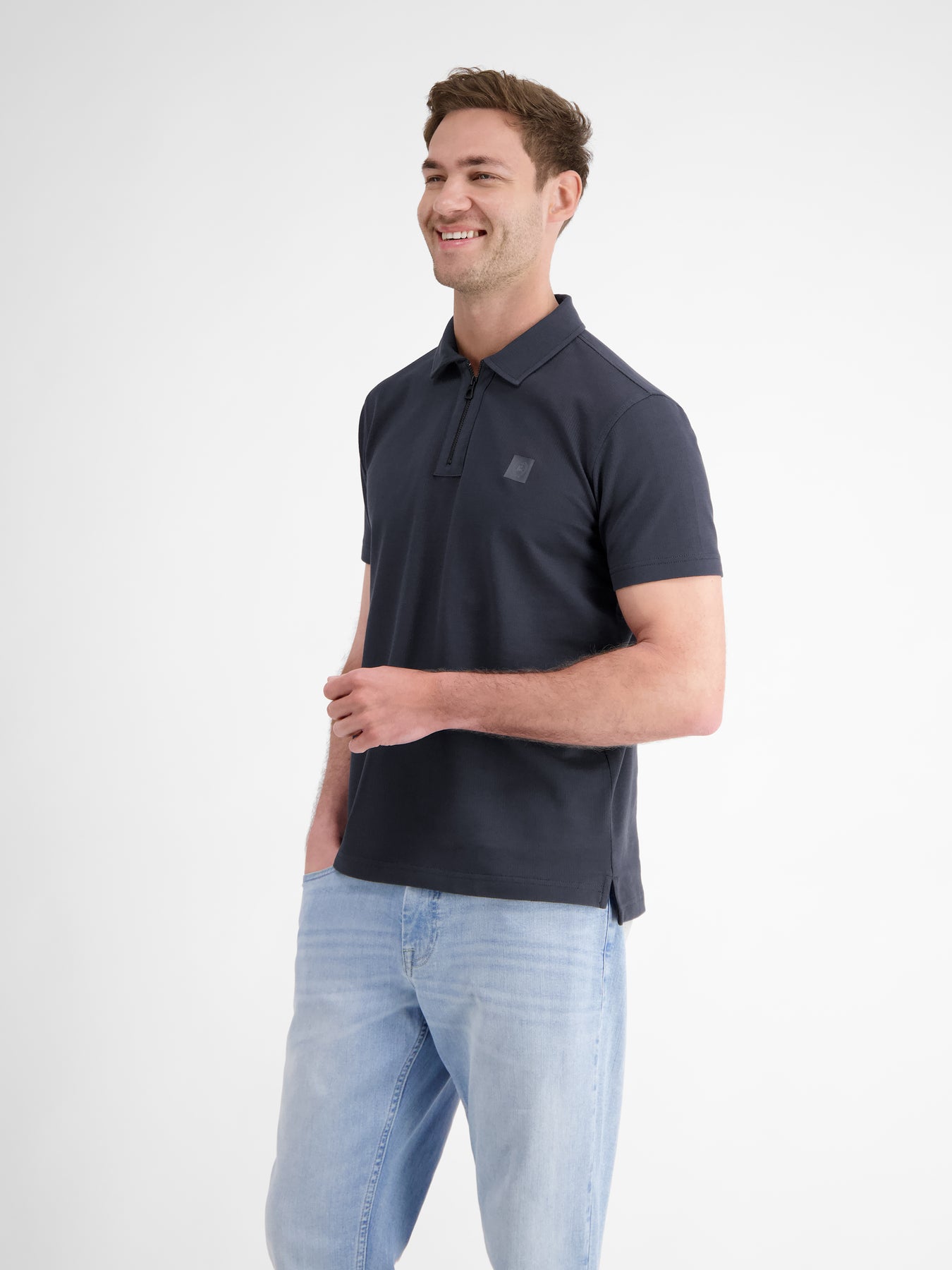 Herren Poloshirt mit Reißverschlusskragen