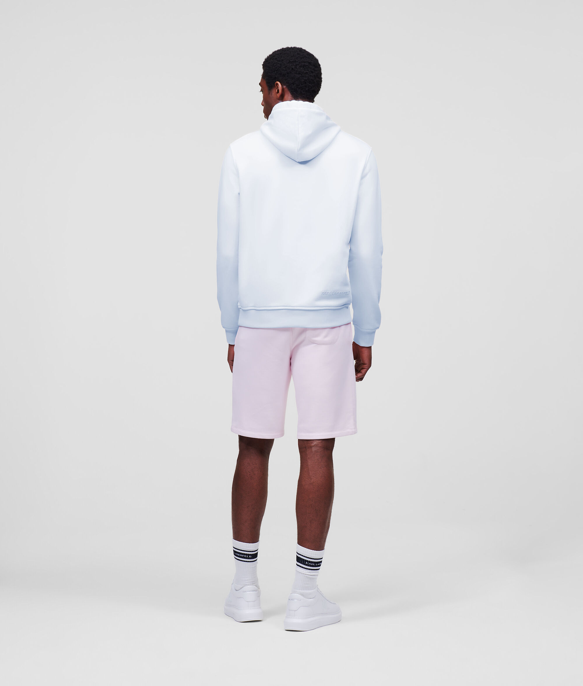 Sweat à capuche avec logo 3D Rue St Guillaume