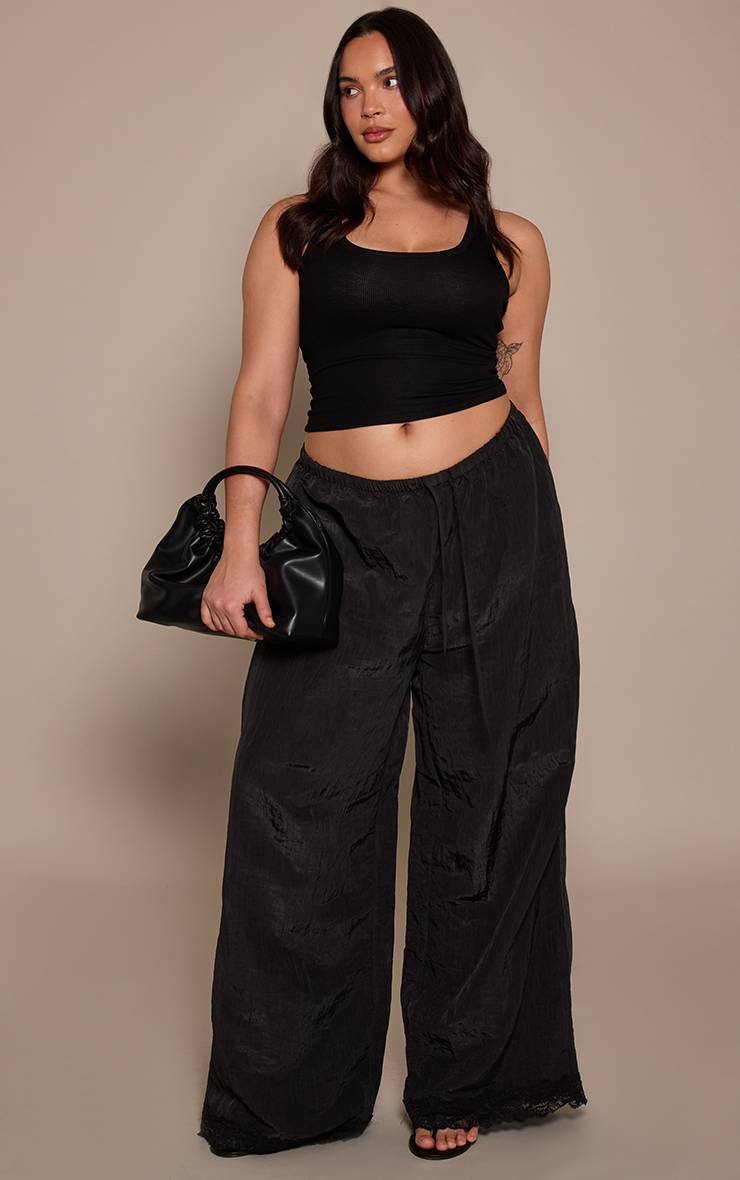 Noir Pantalon Grande Taille En Satin Texturé Avec Bordure En Dentelle