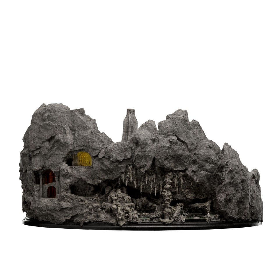 The Lord of the Rings Trilogy - Environment - Helm's Deep Statue