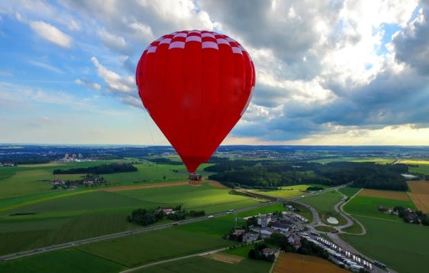 Ballonfahrt Stuttgart - Inkl. Ballonfahrertaufe