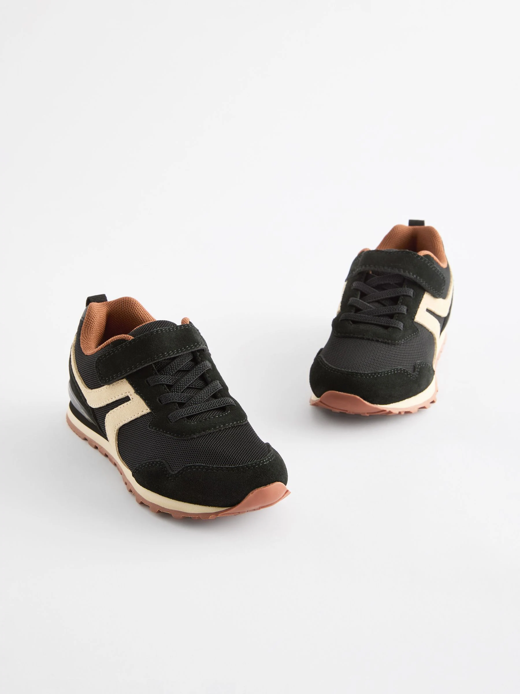 Zwart - Sneakers met één bandje en elastische veters