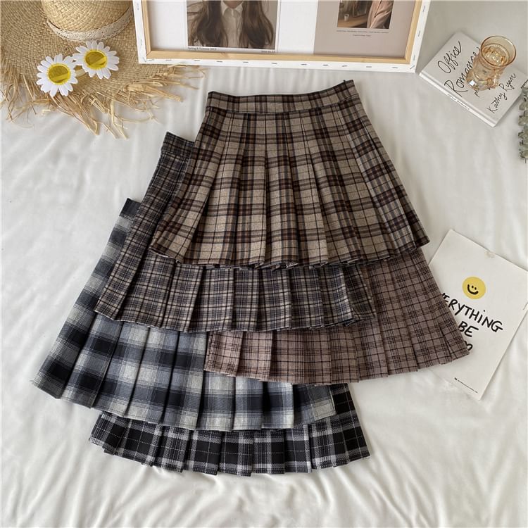 Mikiko - Geruite minirok met hoge taille en plooien