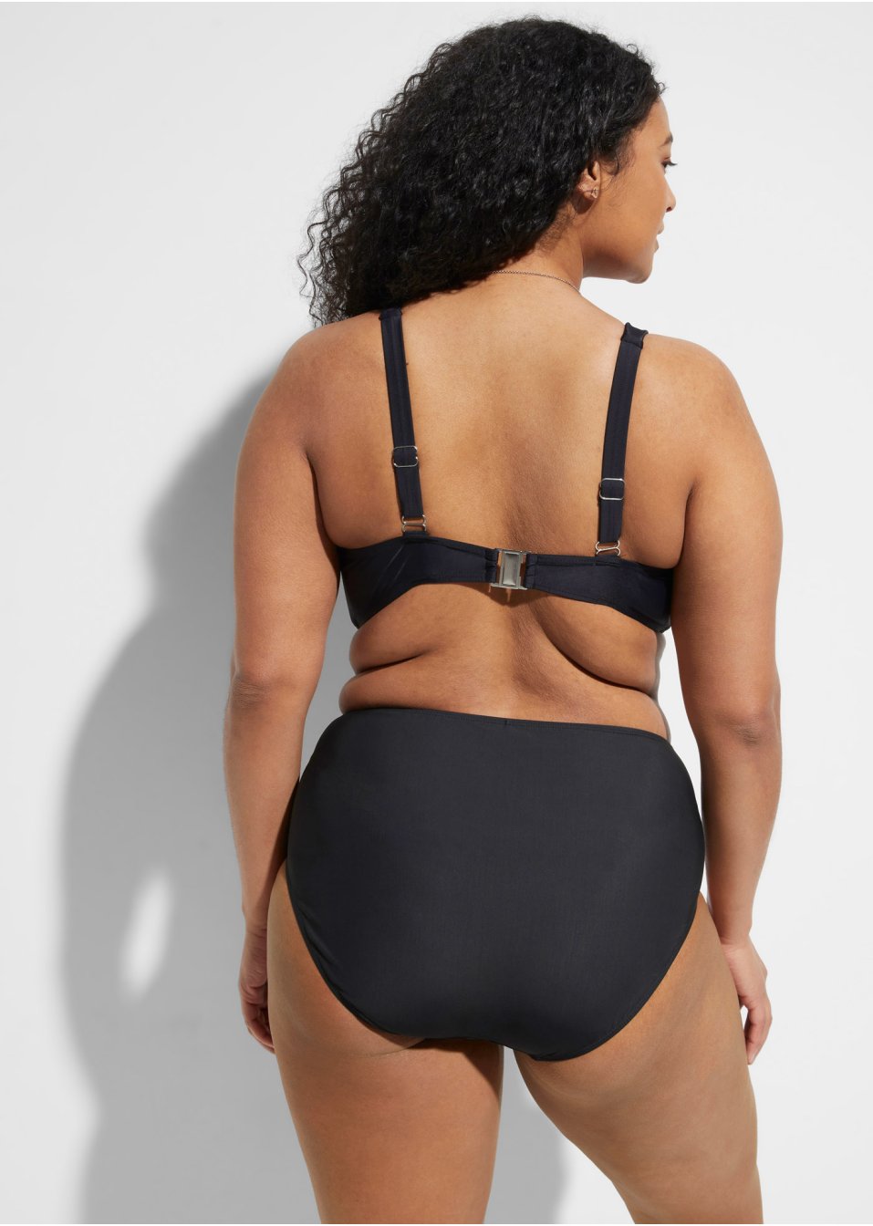 Bas de maillot avec léger effet sculptant