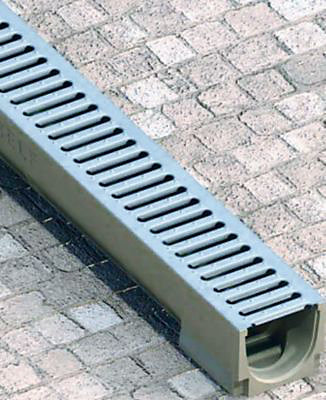 Caniveau Pro Self 1,2 béton polyester et acier galvanisé l.11,8 x L.100 cm