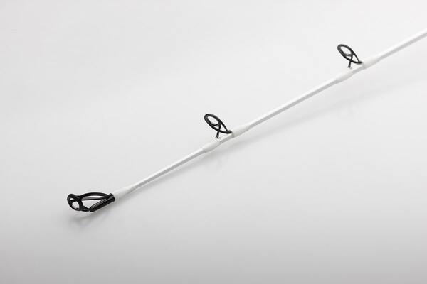 Canne casting silure Madcat White Baitcast 2.20m (50-110g)