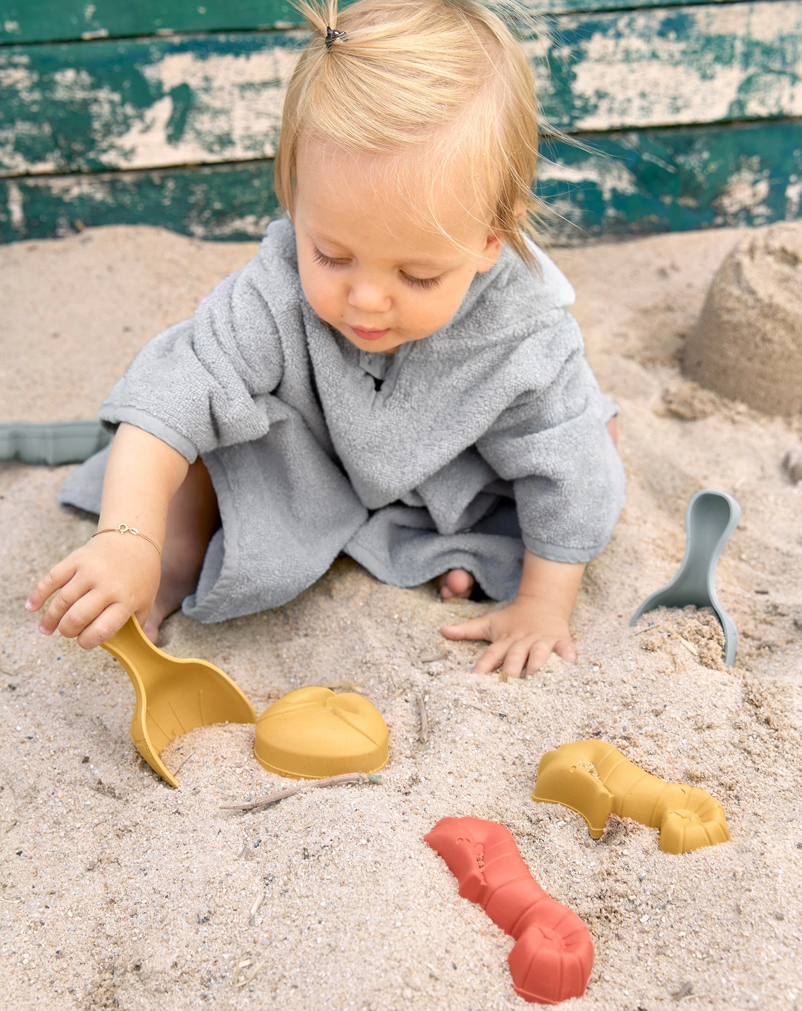 Sandspielzeug WATER FRIENDS 5-teilig in rot