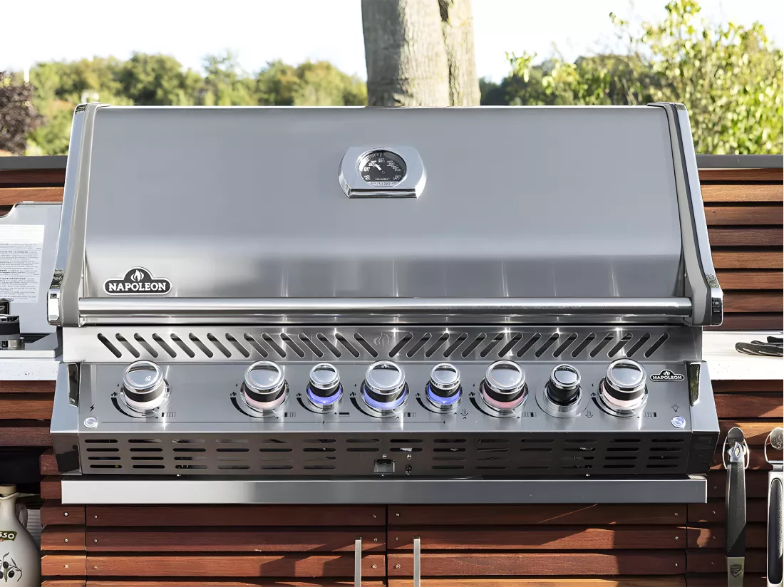 Barbecue gaz encastrable Prestige Pro 665 inox avec rôtissoire - Napoleon