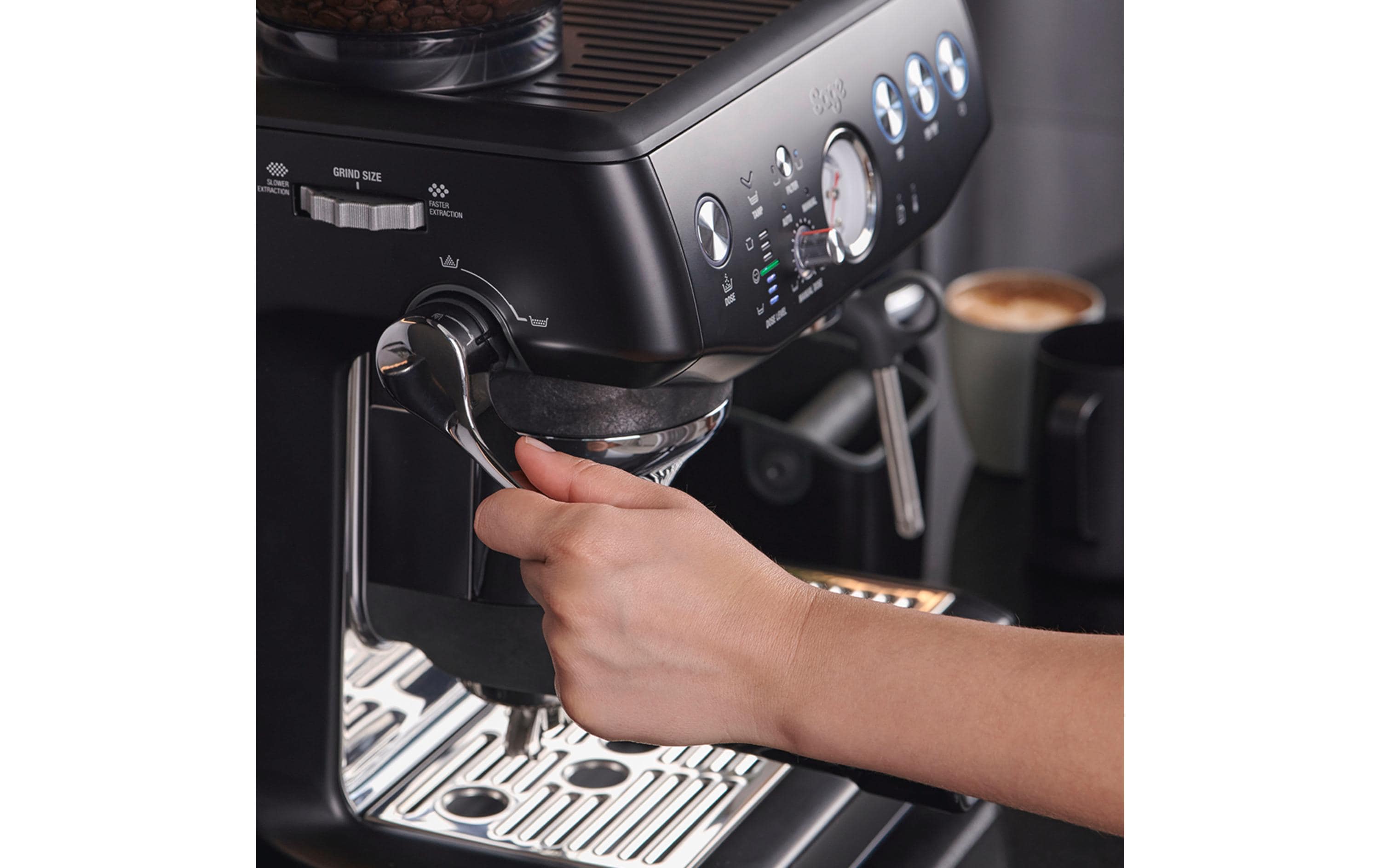 Siebträgermaschine Barista Express Impress Schwarz<br>Kompakte und vielseitige Espressomaschine für Kaffee in Barista-Qualität