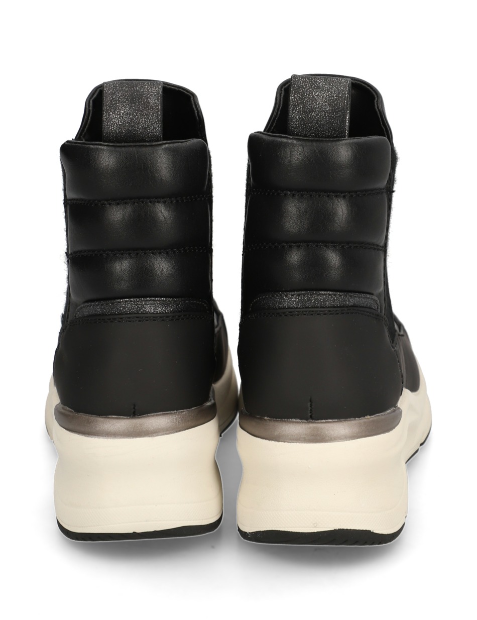 Chelsea Boot
