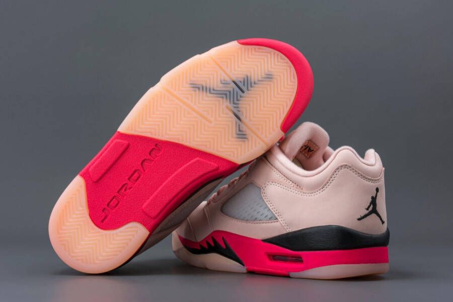 Jordan Wmns Air 5 Retro Low Arctic Orange Siren Red Black Schoenmaat 40 1 2 Sneakers DA8016 806