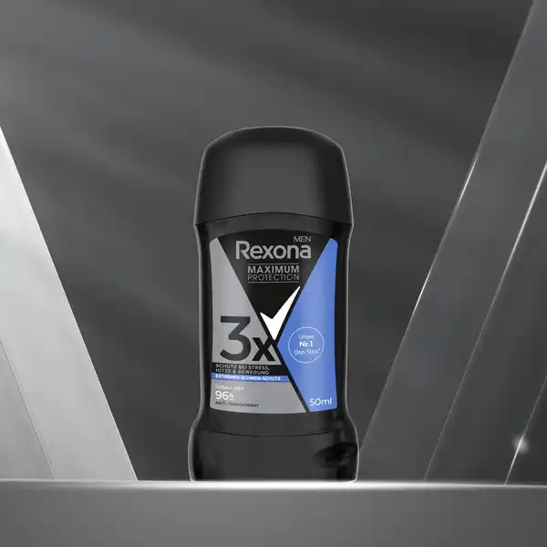 Maximum Protection Anti-Transpirant Stick Cobalt Dry