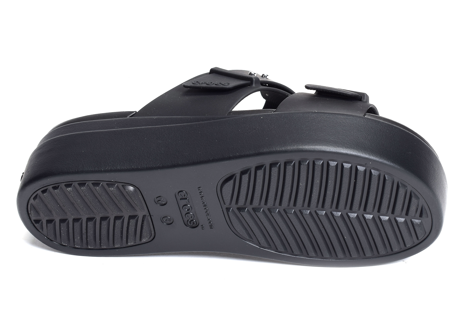 Brooklyn buckle low wedge noir