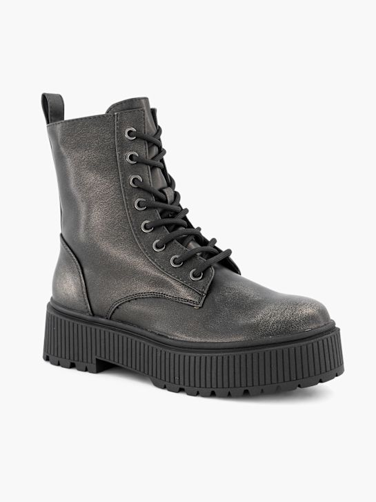 Claudia Ghizzani Veterboot