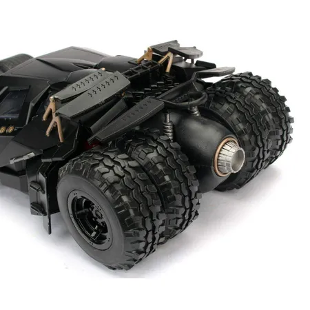 Jada Batman The Dark Knight Batmobile & Batman 1:24