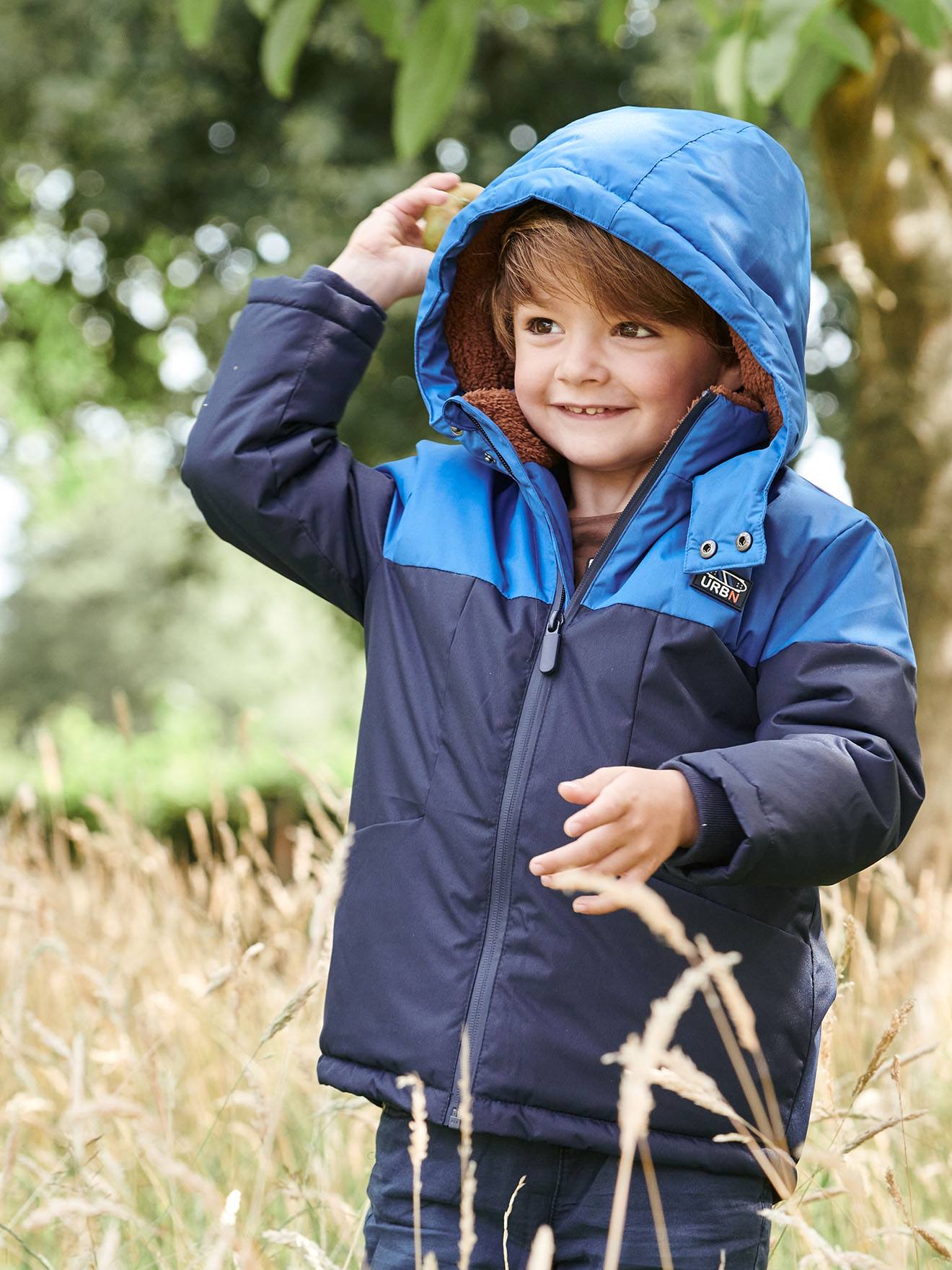 Parka técnica com capuz para meninos, marrom médio, lisa com estampas.