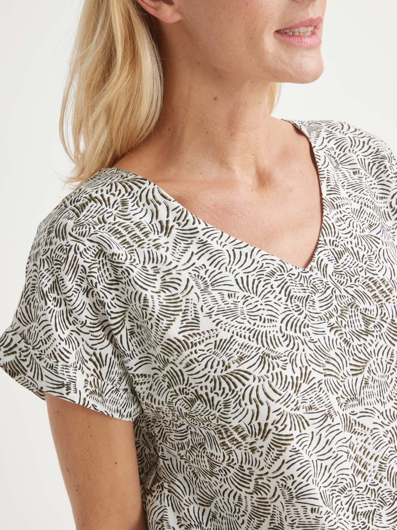 Robe 3 trous tissu fluide