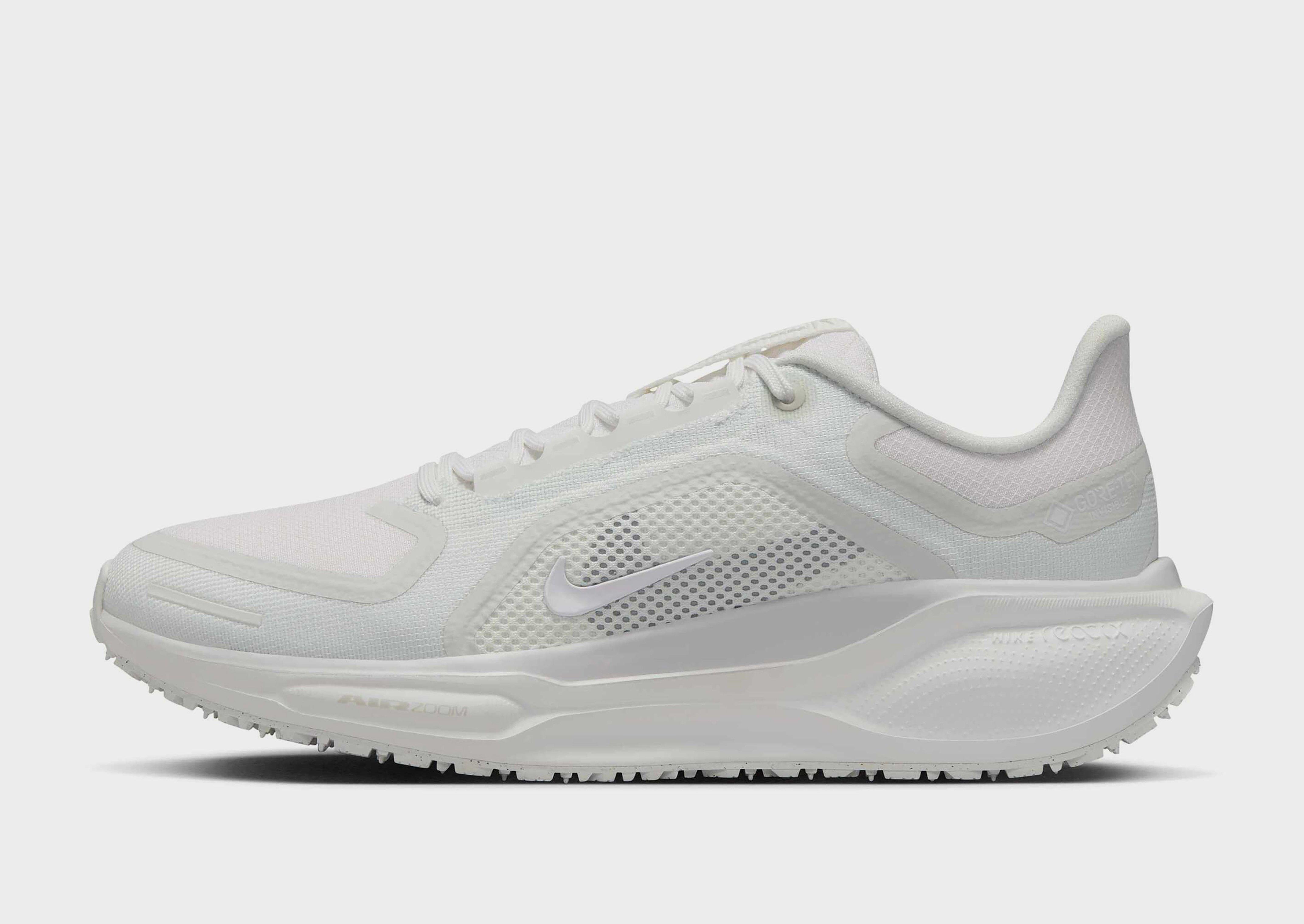 Nike WOMEN'S WATERPROOF ROAD
