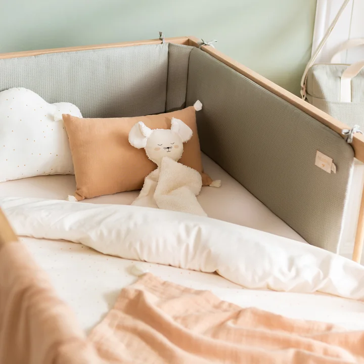 Nobodinoz - Nest Babybett Umrandung mit Wabenstruktur, natural