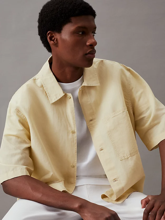 Camisa de manga curta em algodão e linho