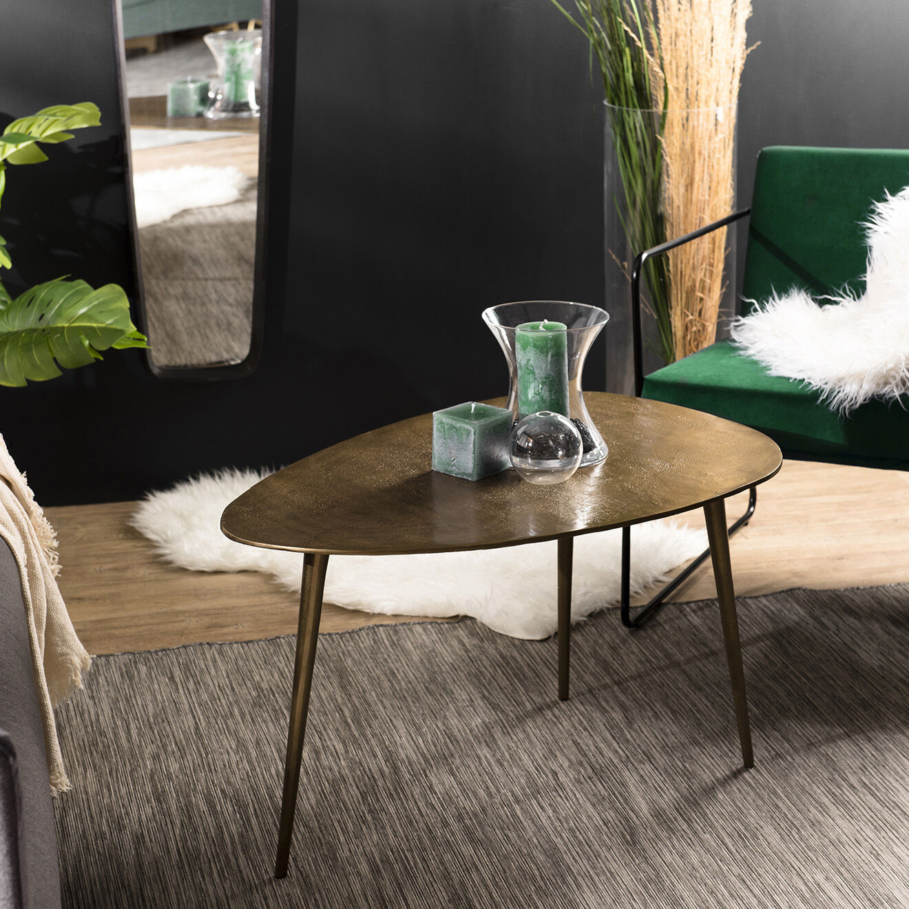 Macabane Table basse goutte d'eau Jonas dorée - 85x56x48 cm