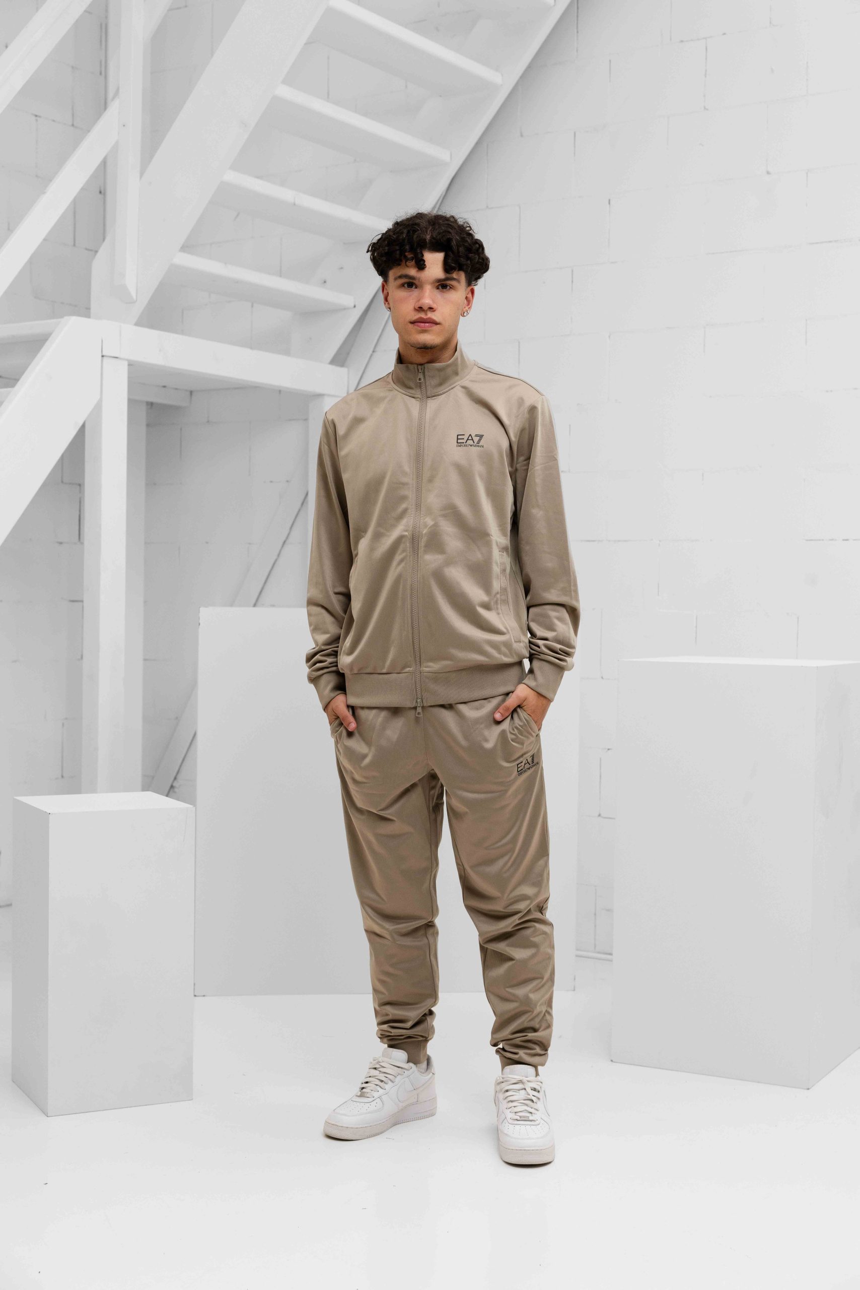 EA7 Emporio Armani 8NPV64 Trainingspak Heren Beige