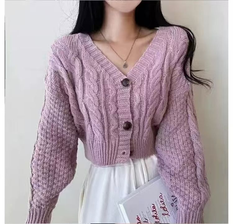 Frigga - V-hals, knoopjes, effen cropped vest